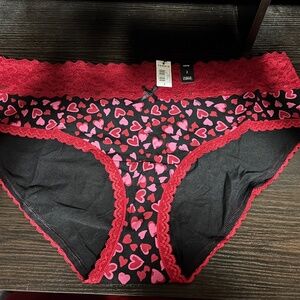Torrid 2x black/ red hearts Hipster underwear